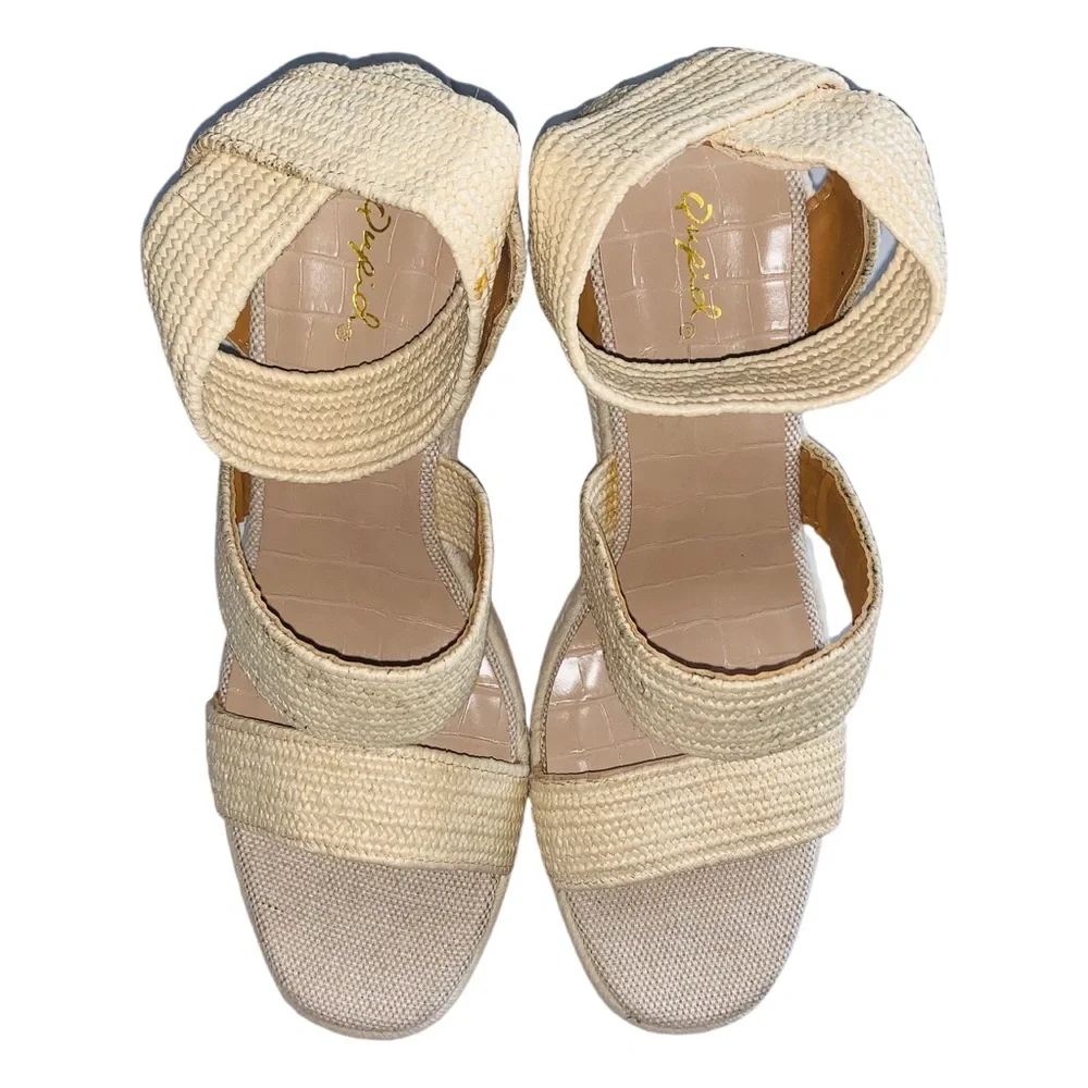 Wedge Sandal  Quipd Tan Size 10 Neutral Color NWOB Y2K Summer Beachy Vacation